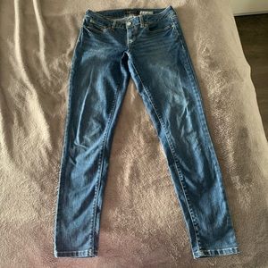Blue classic jeans.
